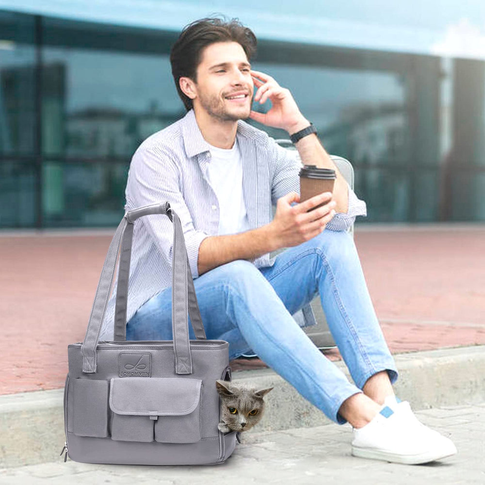 Johomviin shoulder mode carry demonstrates hands-free convenience during outings.