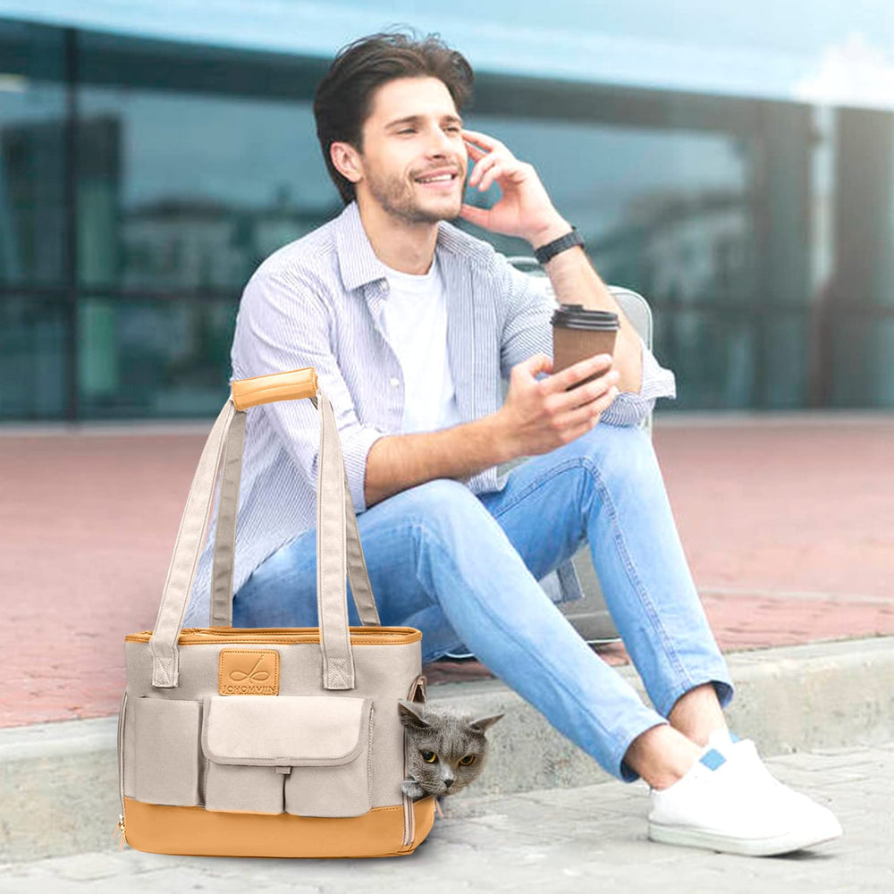 Johomviin shoulder-strap-with-pad enables hands-free carrying with comfort.