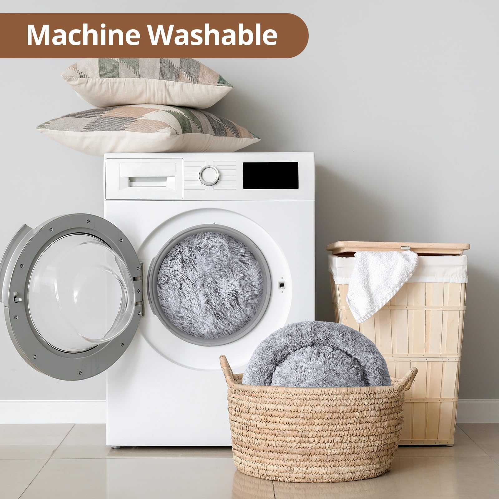 JOLLYVOGUE machine-washable donut bed for easy cleanup.