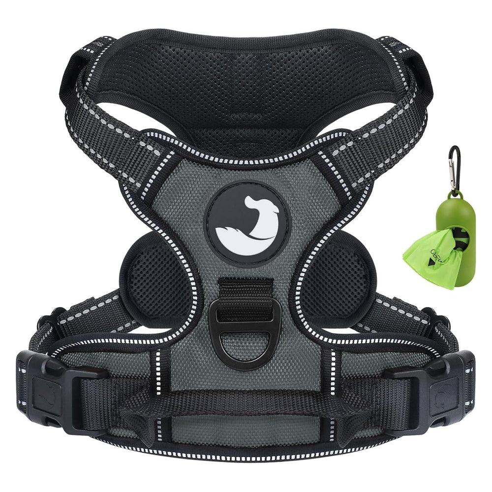 Joytale No Pull Harness front clip gray redirects focus during busy walks.
