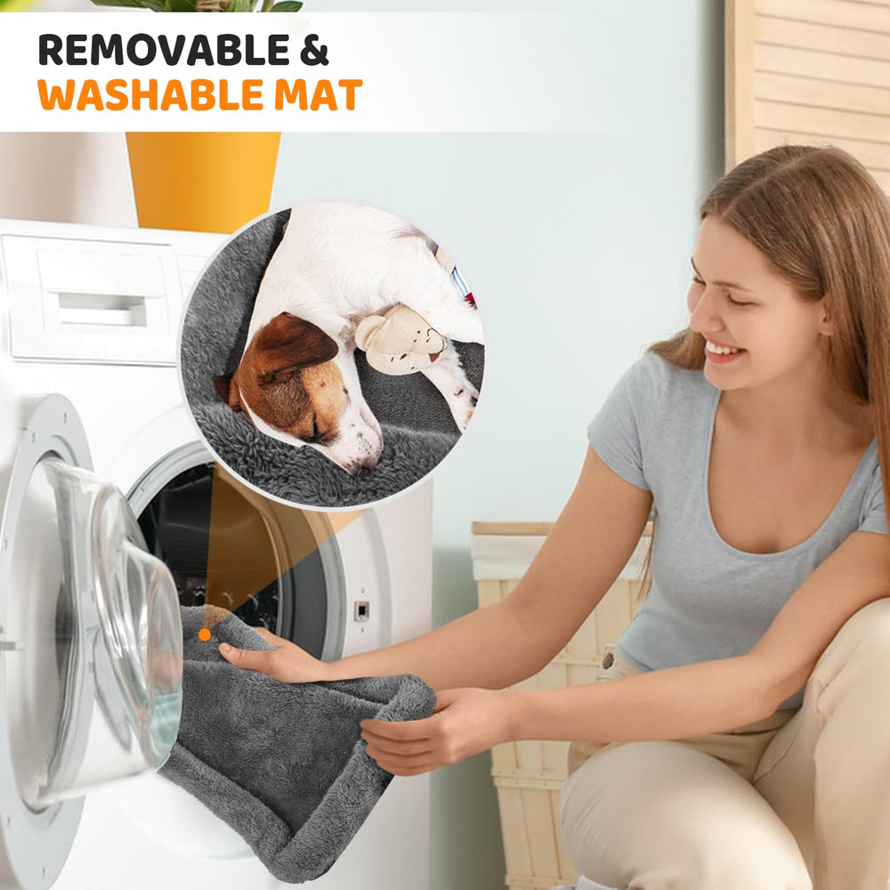 JUNGYOON premium cat carrier ergonomic straps for hands-free carrying.