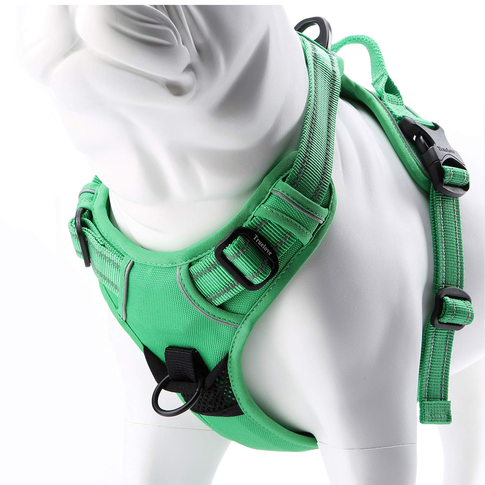 JUXZH Truelove no-pull harness on grass-green outer shows durable outdoor wear for daily walks.