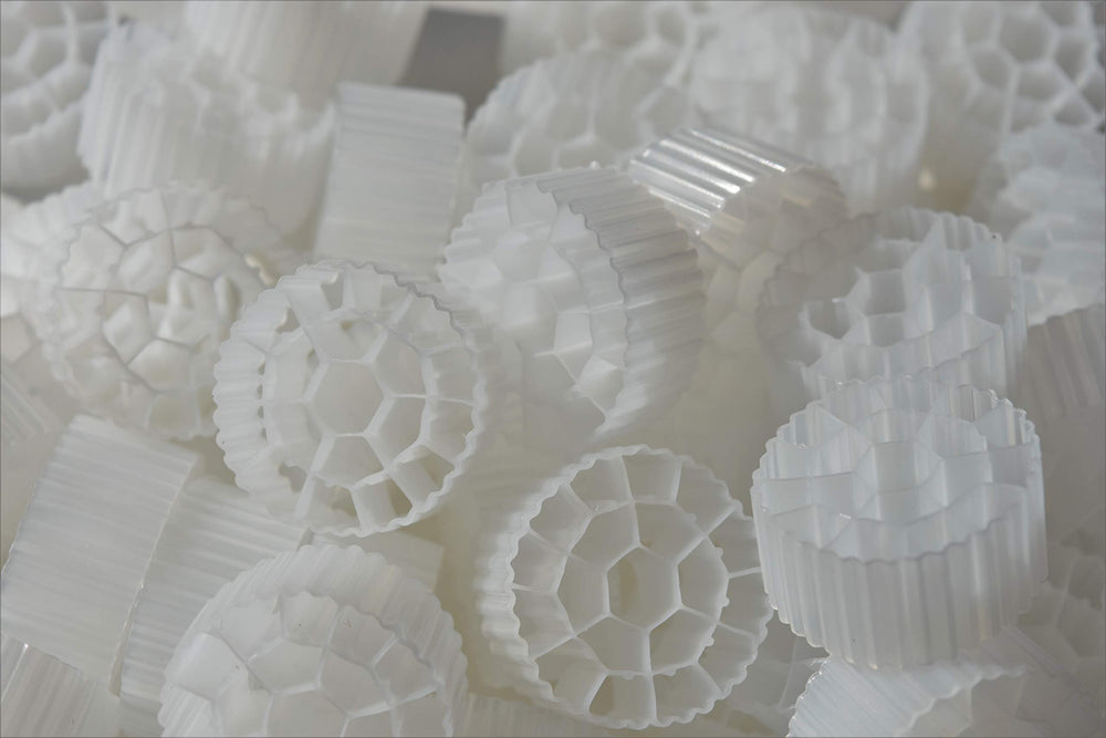 K3 Bio Filter Media moving-bed flow enhances surface area contact for robust beneficial bacteria.
