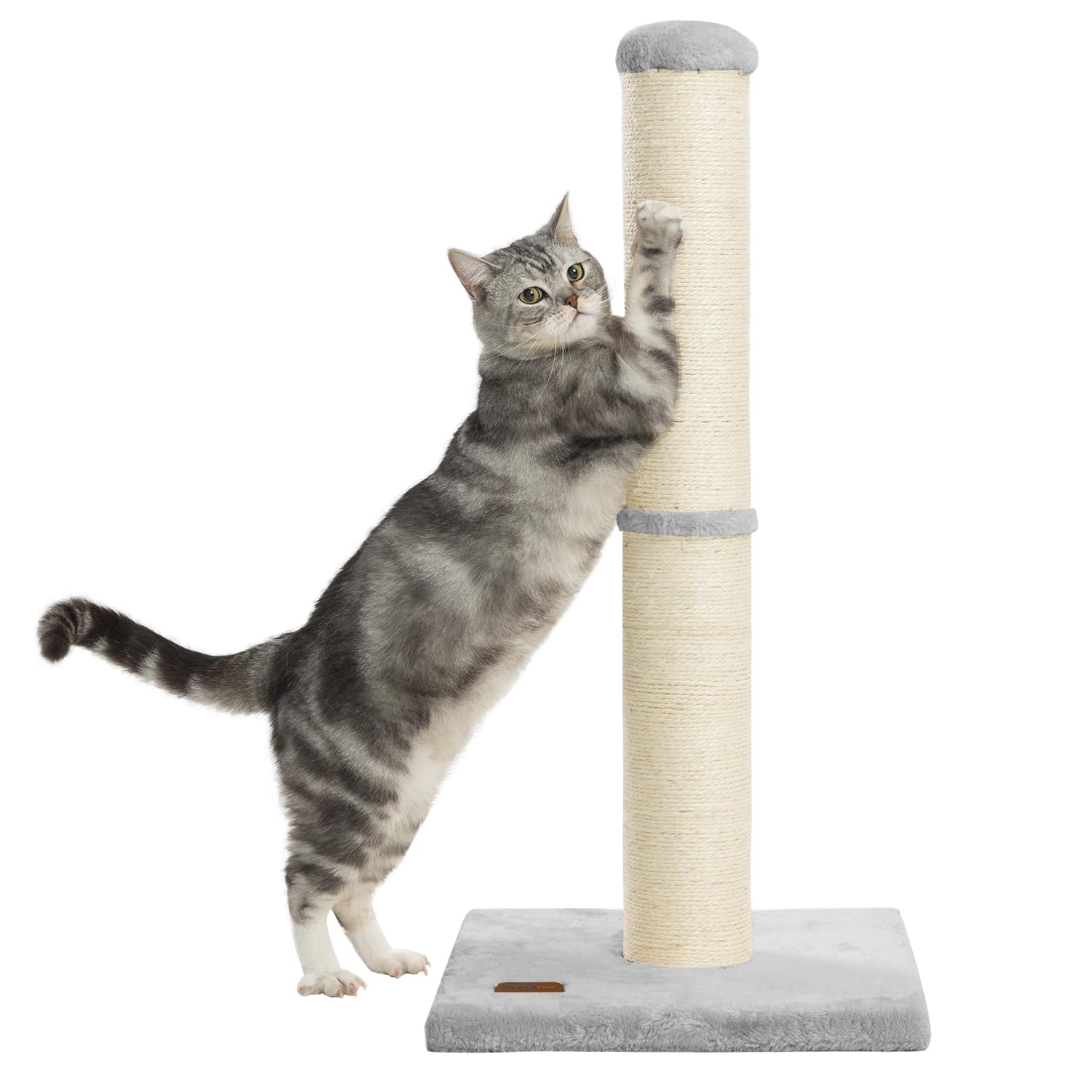 Karolpar safe large-diameter post reduces topple risk during play.