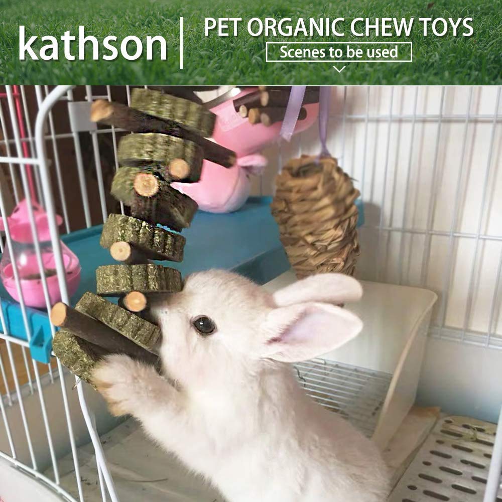 Kathson alfalfa-based cakes help digestion and bone support.