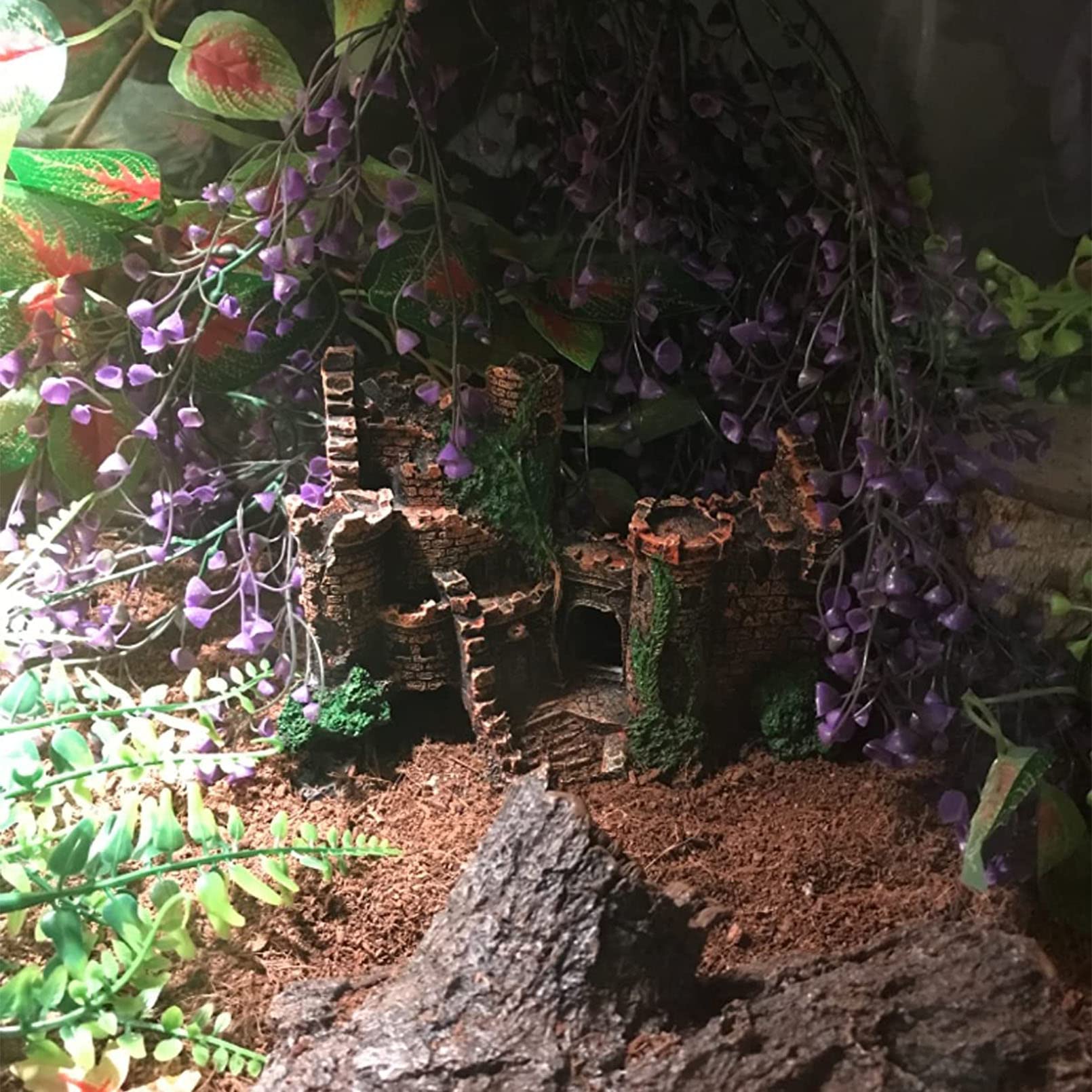 Kathson reptile cave hideout provides secure retreat during play.