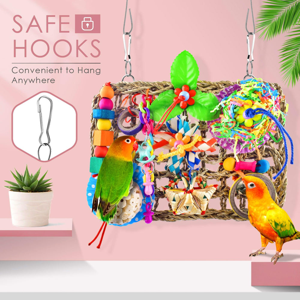 KATUMO chew toys relaxedly removable and rearrangeable for tailored play.
