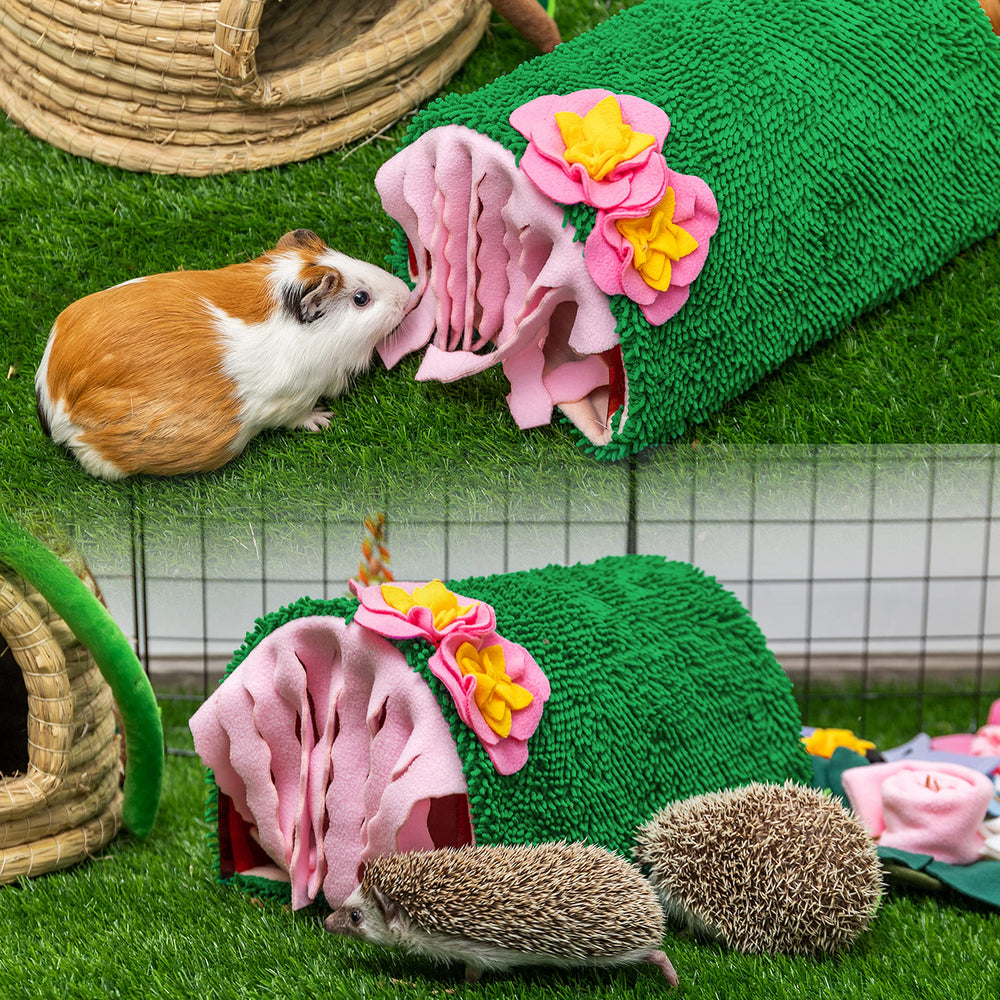 KAYCOWZA Guinea Pig Hideout soft fleece cushion supports nap time and lounging.