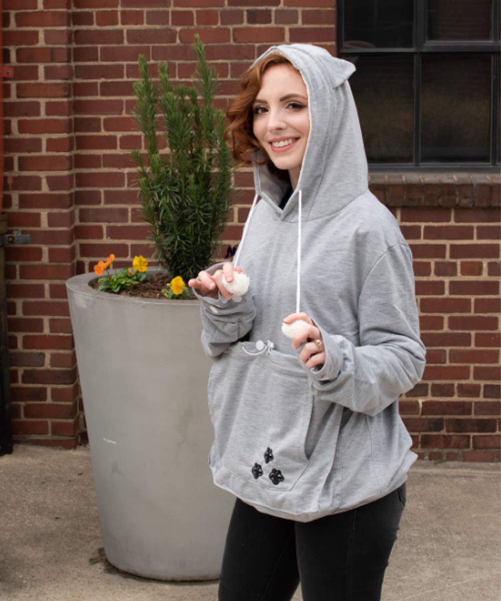 Kei Tomlison hoodie outdoor use demonstrates versatile warmth for spring through winter.