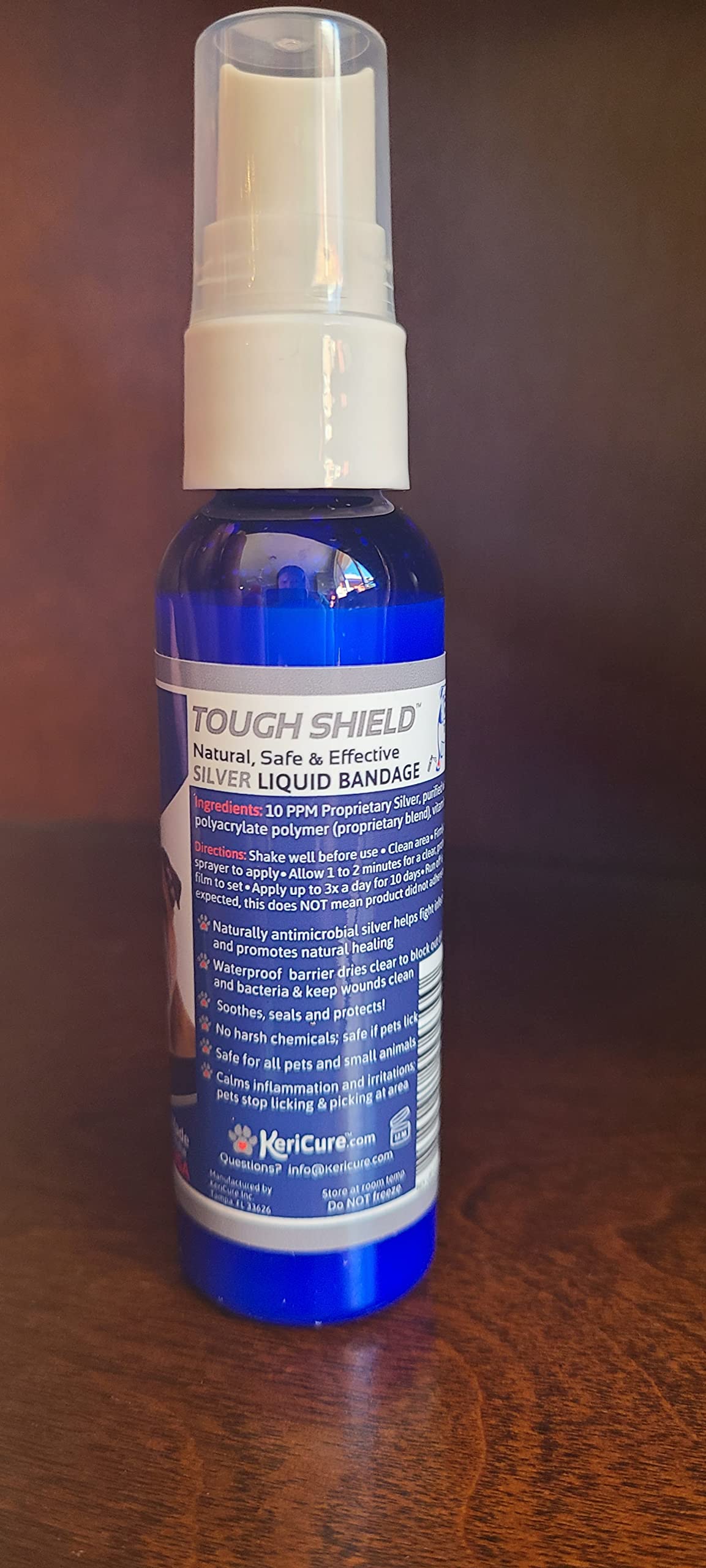 KeriCure Tough Shield para gatos trata arañazos y evita ensuciar la herida.