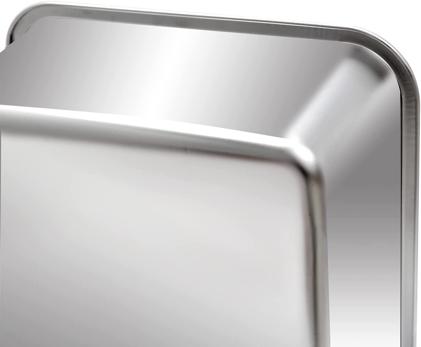 Kichwit stainless steel cat litter box is easy to clean and dries quickly.