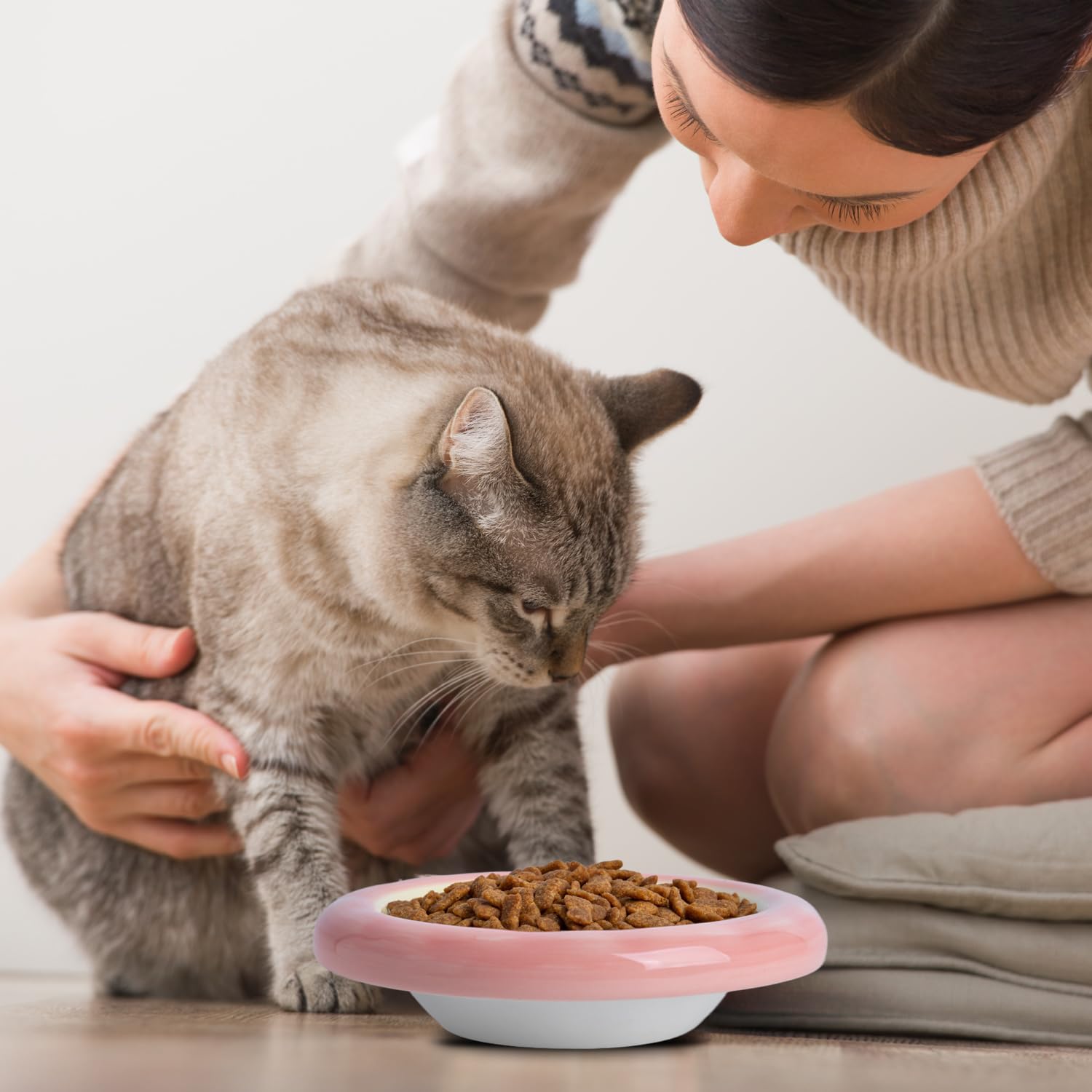 KITCHENLESTAR cat bowl raised spine design promotes better posture during feeding.