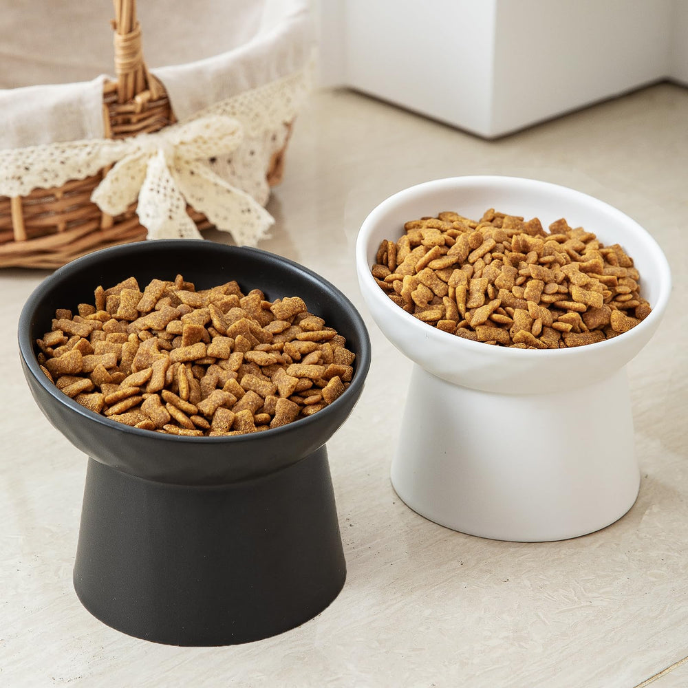 KITCHENLESTAR lead-cadmium-free ceramic cat bowl for safe daily use.