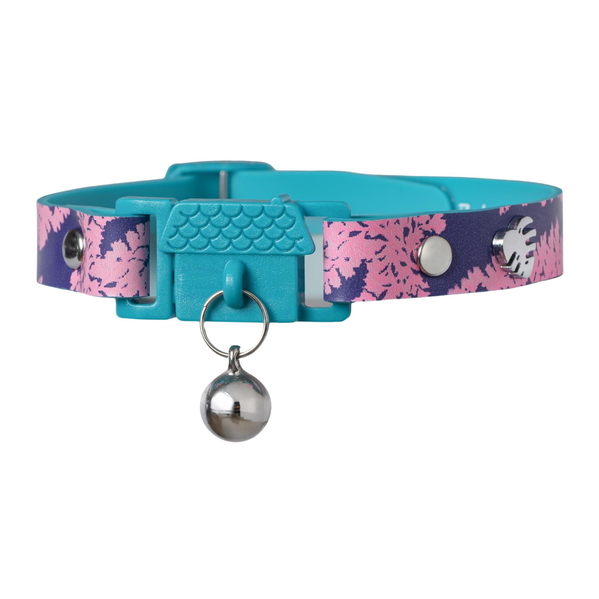 Kittyrama Botanicals Fern cat collar closeup shows soft silicone strap for daily comfort.