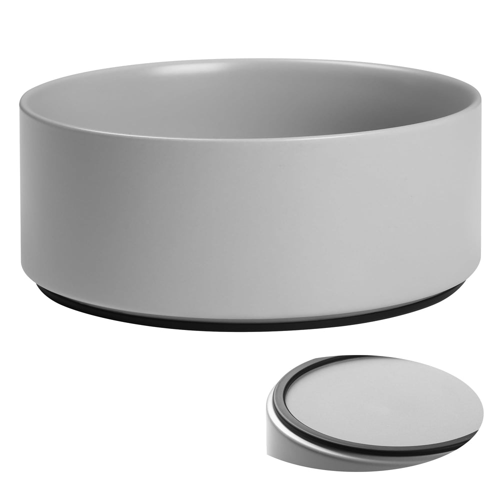 Kitwinney large dog bowl with silicone base for non-slip feeding.