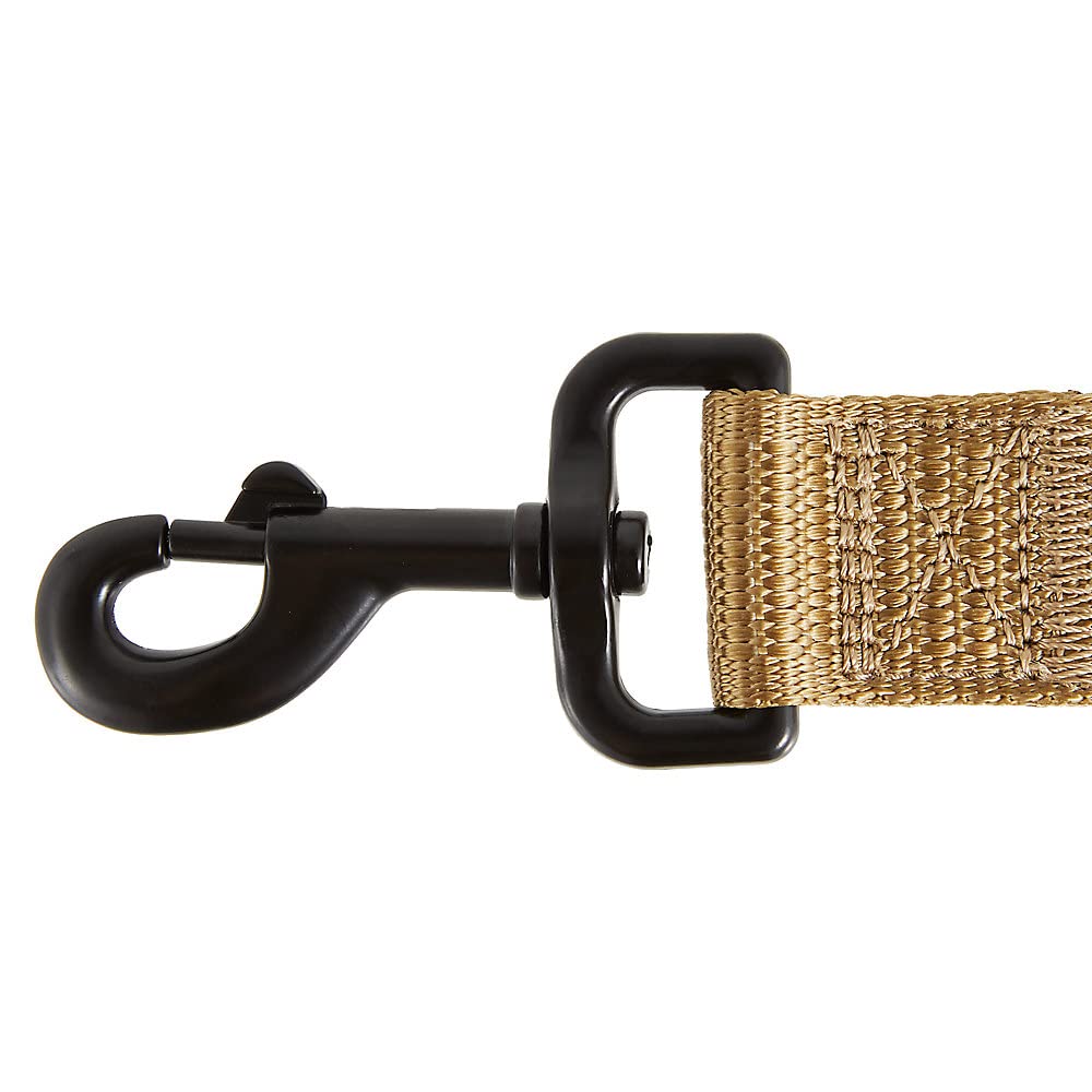 KONG Comfort traffic leash 6ft length shows versatile use from casual walks to cafe visits.
