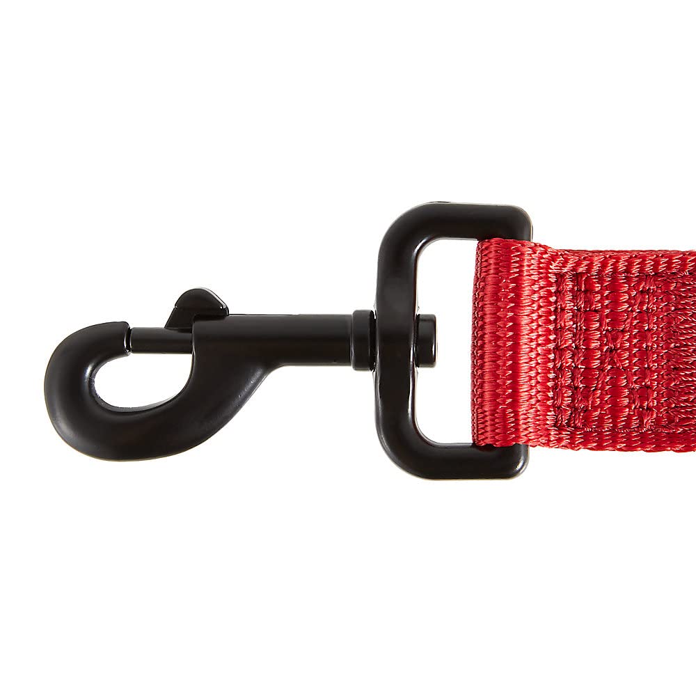 KONG Max HD Leash durable-metal-hardware shot emphasizes longevity and high-performance under varying conditions.