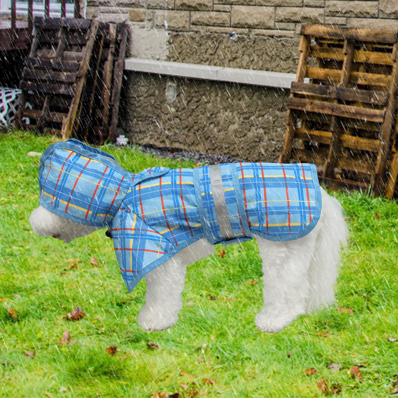 KOOLTAIL hooded rainwear with elastic buckle keeps the hood in place