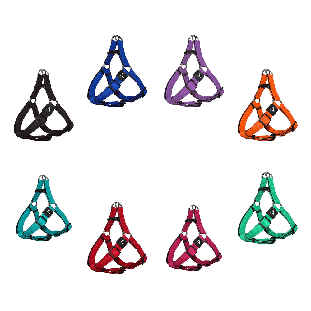 KRUZ PET Kruz No Pull harness soft breathable fabric keeps dogs cool.