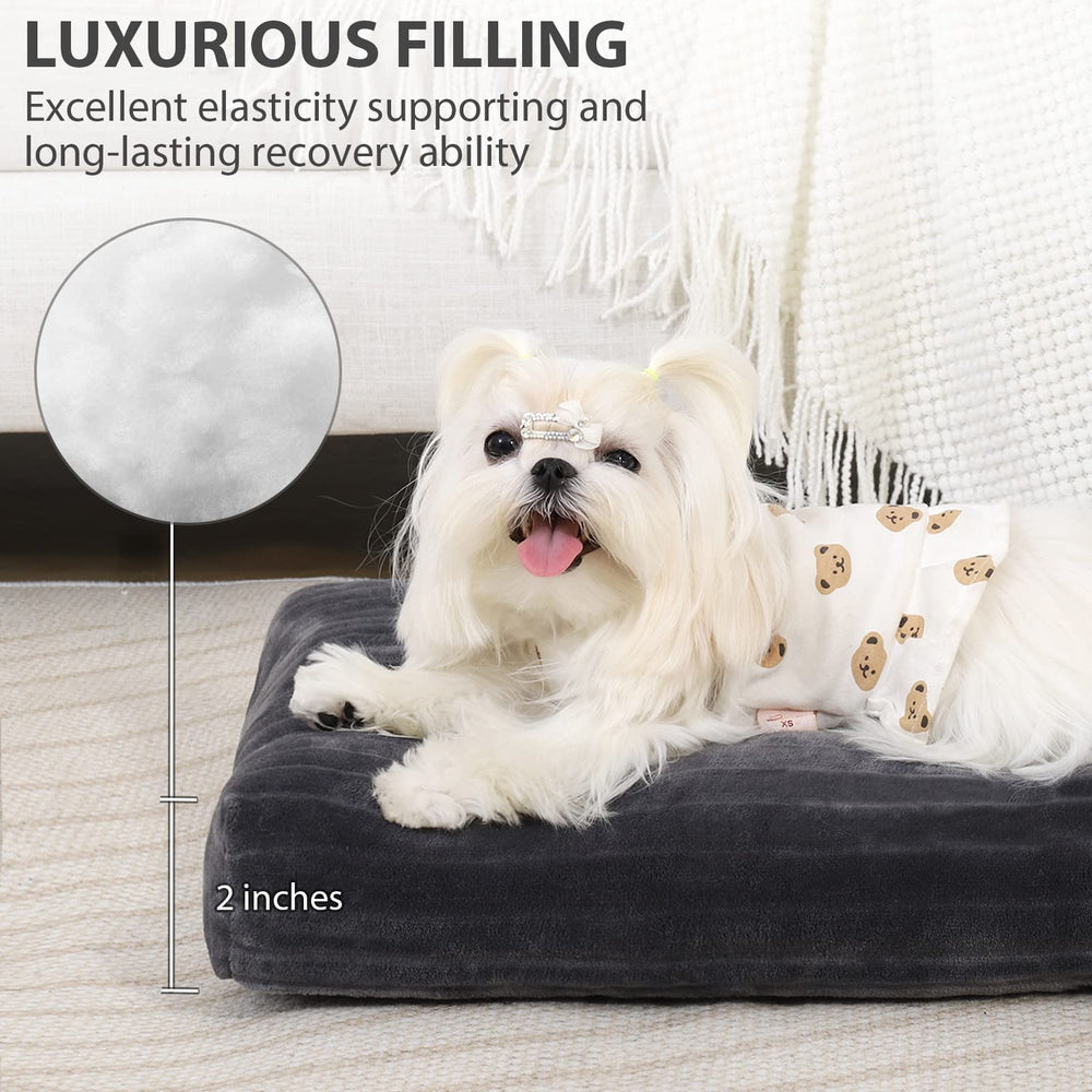 KSIIA kennel bed shows anti-slip bottom to stay in place during use.