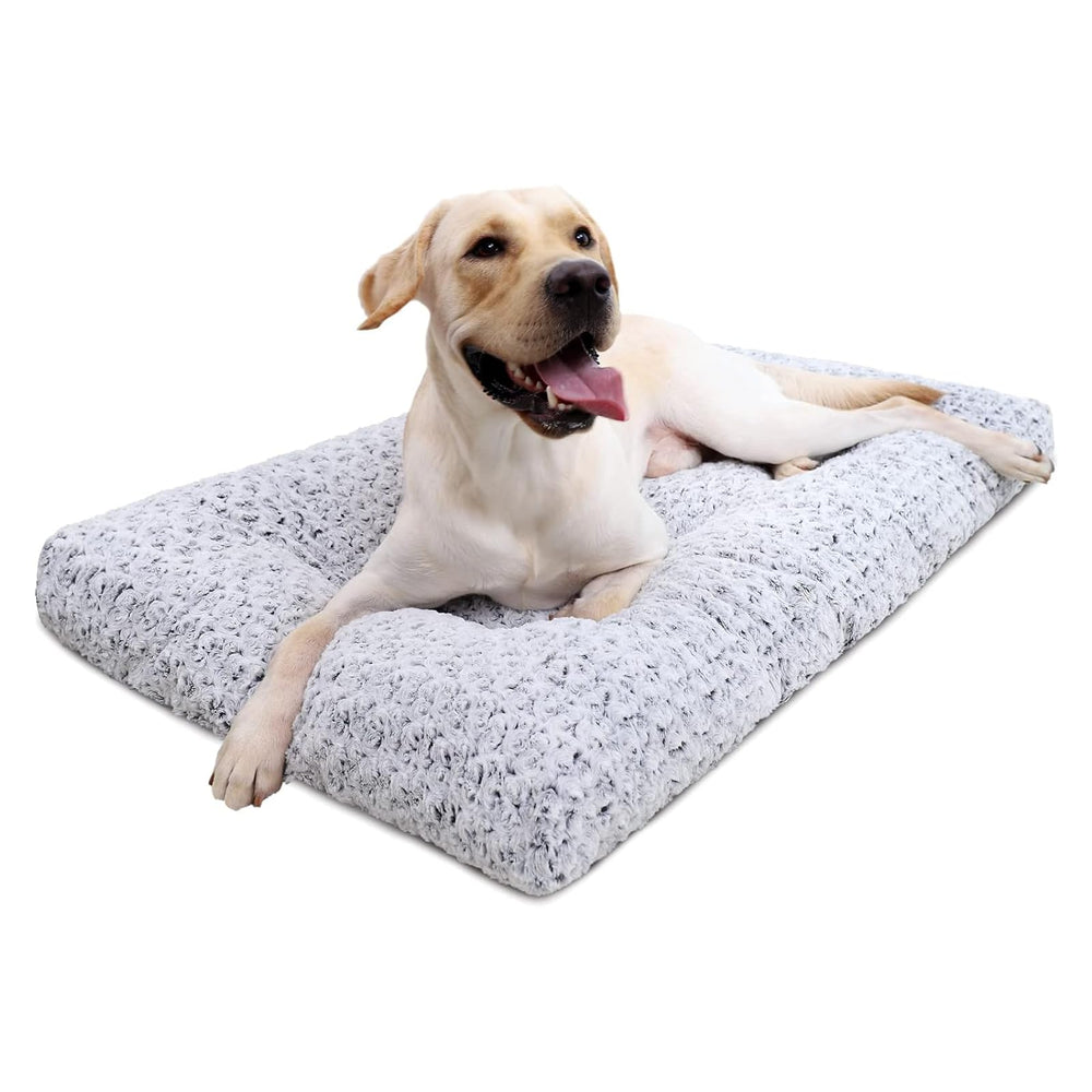 KSIIA Washable Dog Bed plush fabric close-up shows luxurious softness for cozy naps.