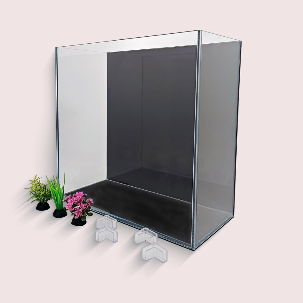 KUNVAMUL slim-depth design side view enables narrow spaces like shelves or desktops.
