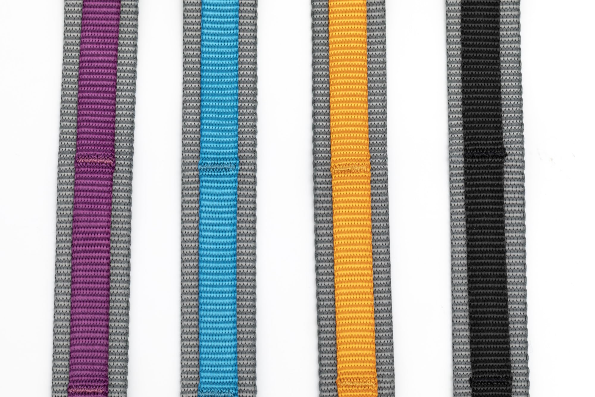 Kurgo Quantum 6-in-1 leash reflective stitching for visibility.