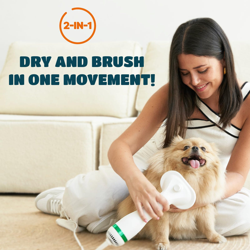 KUUBIA self-cleaning slicker brush closeup for efficient undercoat grooming.