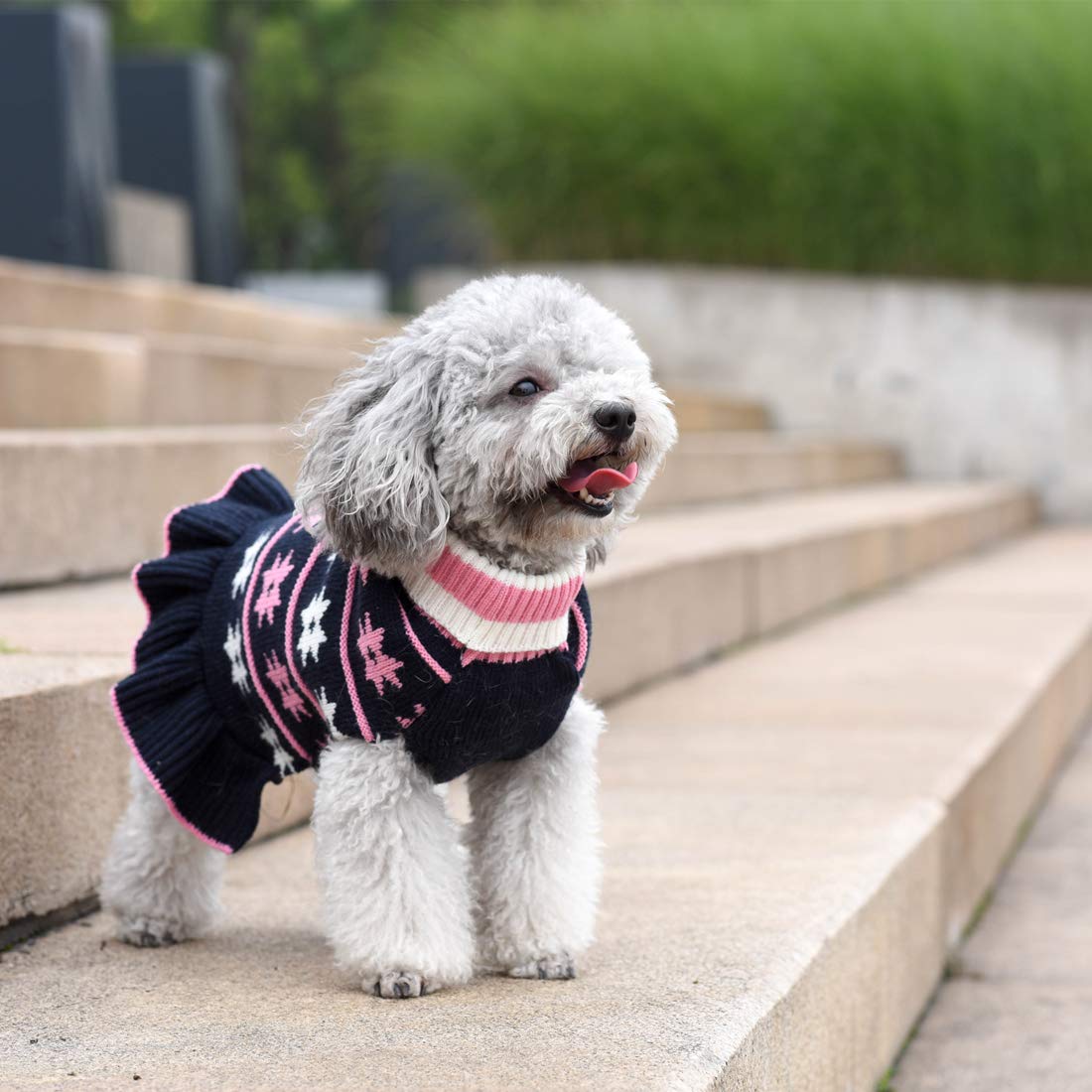 KYEESE leash-hole dog sweater enables easy leash attachment during walks.