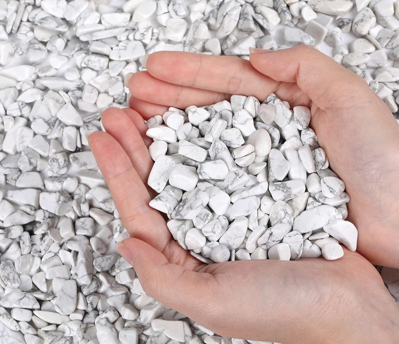 LAIDANLA Howlite gravel bag view ready for decoration and DIY projects
