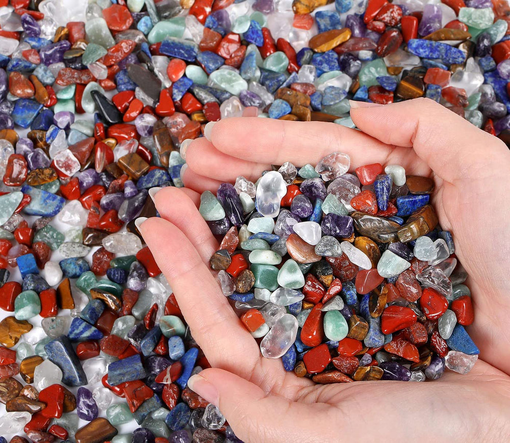 LAIDANLA polished crystal chips irregular shapes showcase natural sparkle.