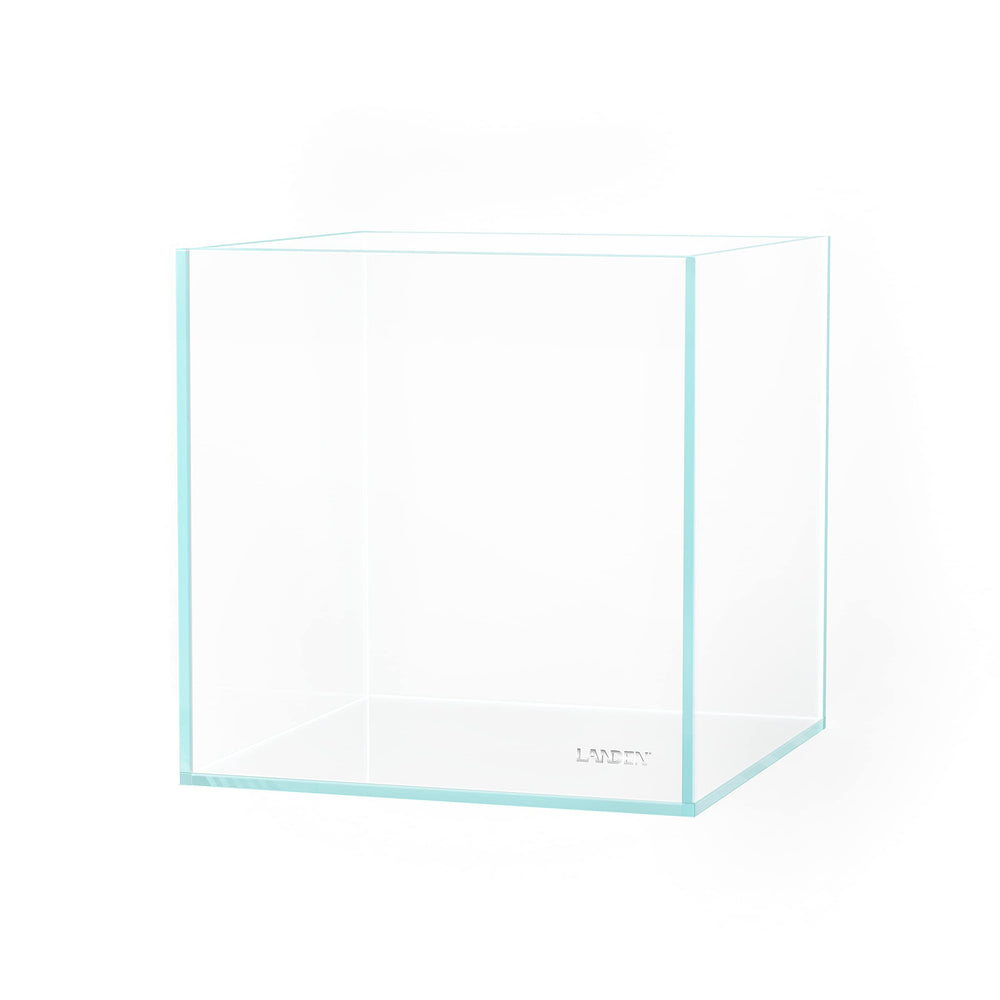 LANDEN 20C cube tank front view with ultra-clear low-iron glass for bright viewing