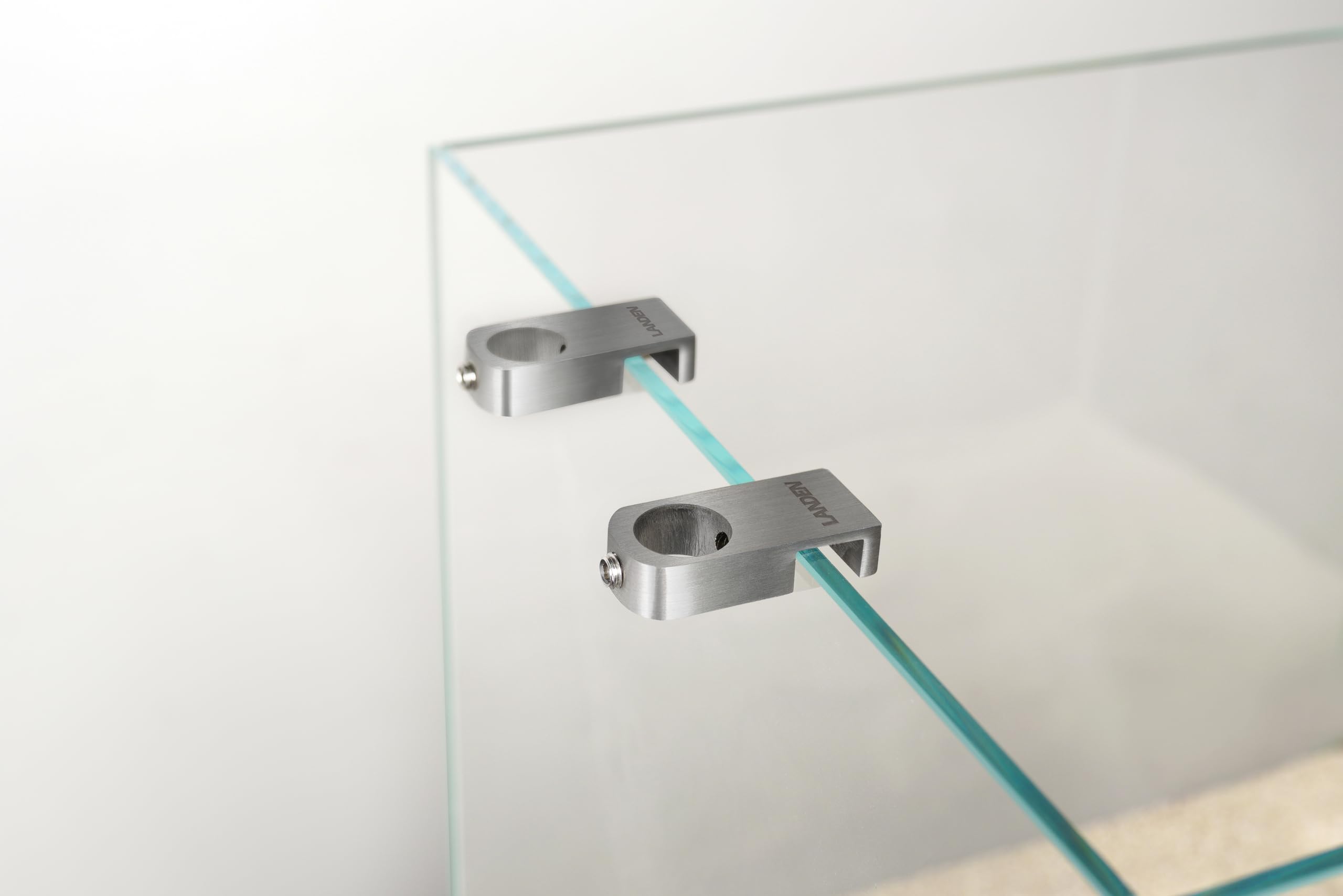 LANDEN anti-release clamps prevent accidental loosening during maintenance