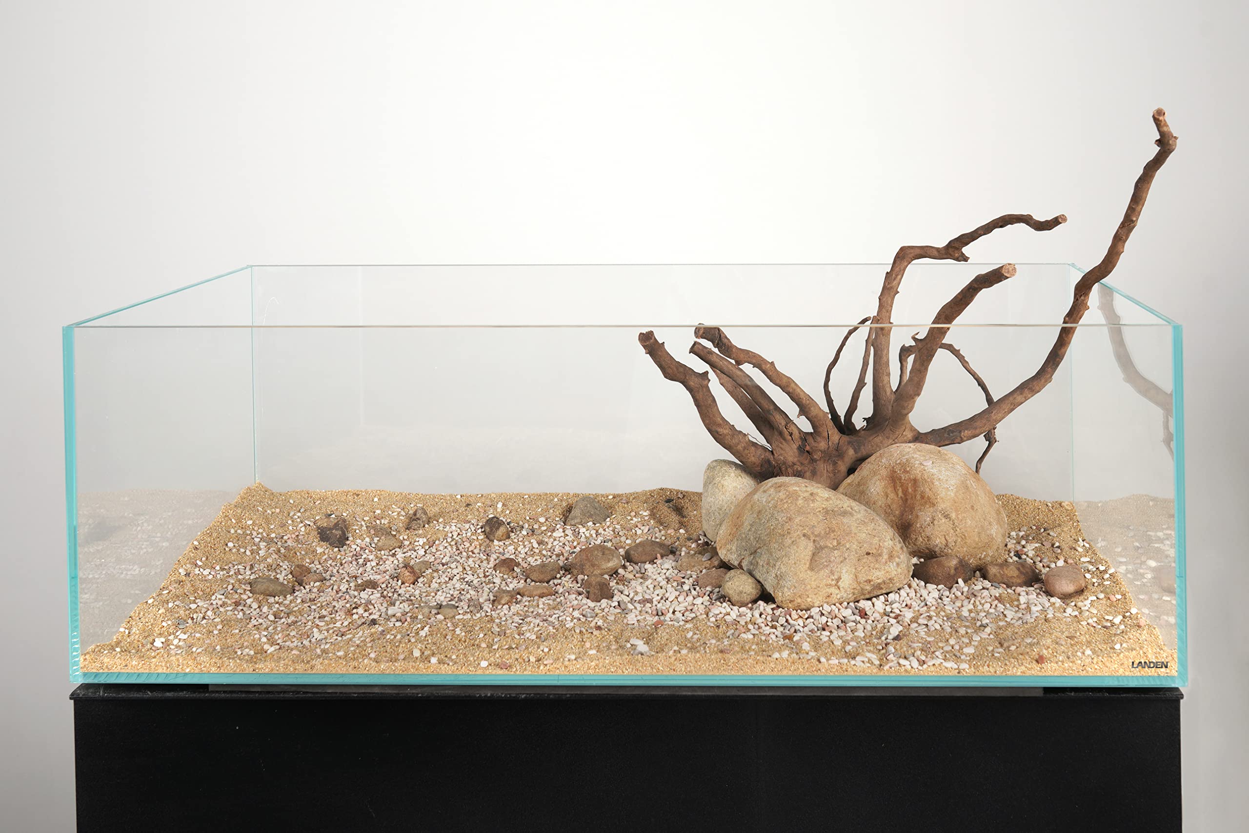 The LANDEN Betanu Aquascape Sand light-color enhances contrast for aquatic plants and decor.