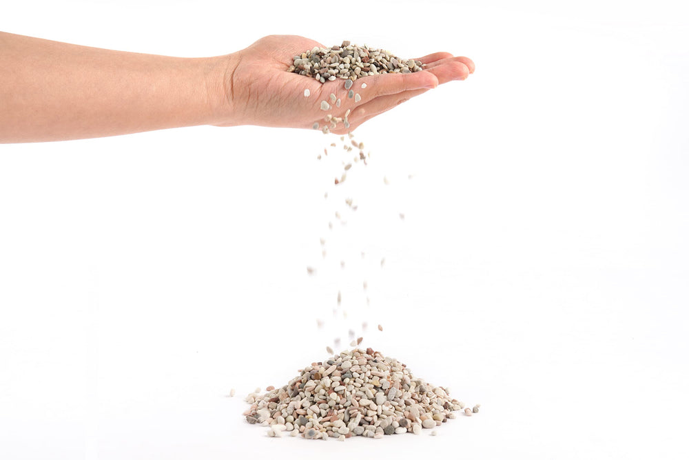 LANDEN Betanu sand with aquatic plants conveys thriving aquarium planting synergy.
