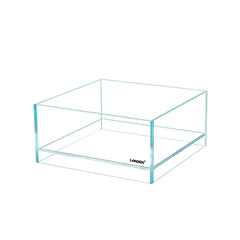 LANDEN Glass Air Tank borderless ultra-white glass enables immersive viewing.