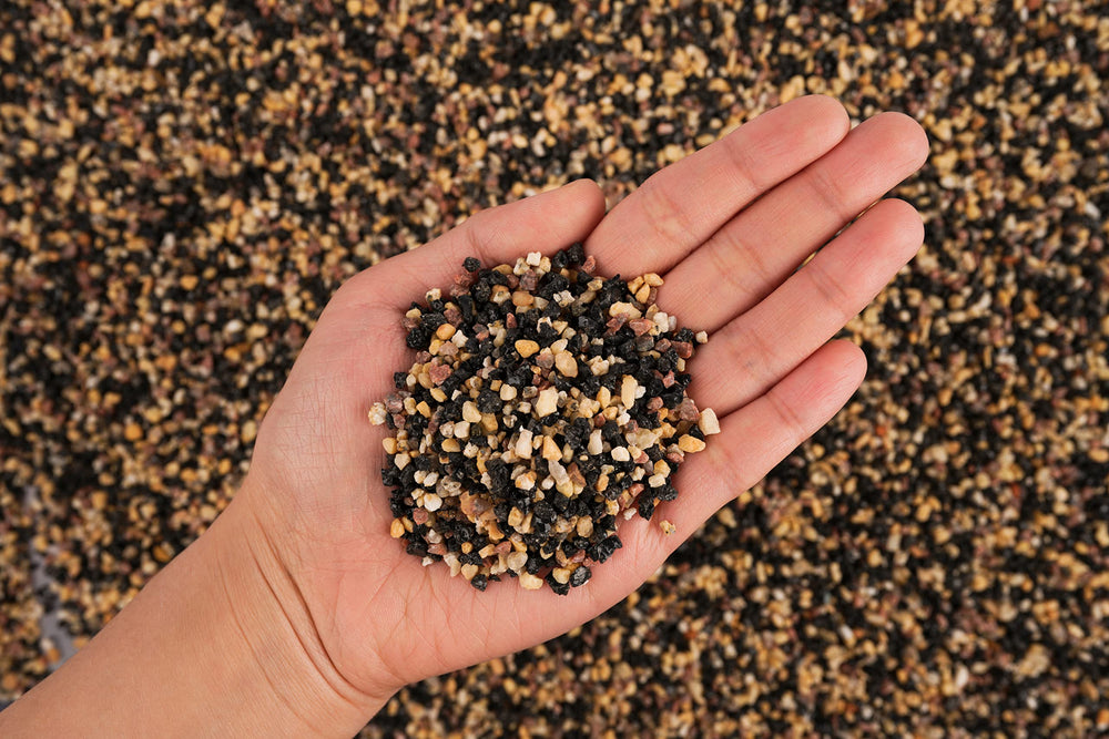 LANDEN Pangea sand bottom setup demonstrates versatile layers for a striking tank floor.