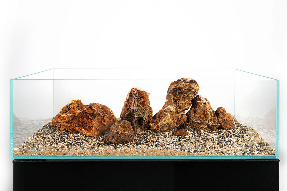 LANDEN Pangea sand water-permeability aids circulation and root growth in planted tanks.