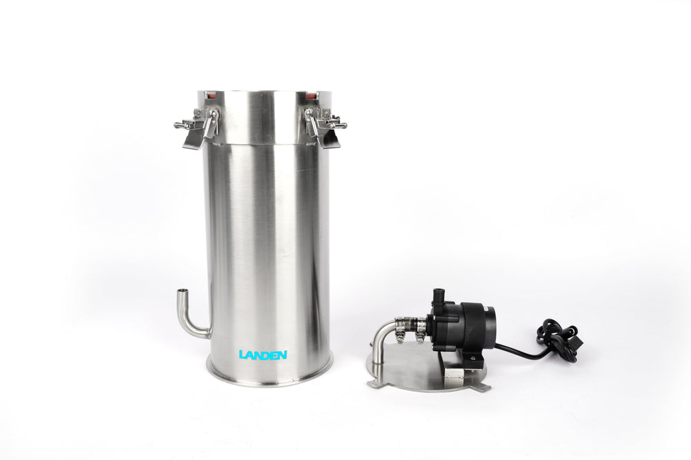 LANDEN Pura 300 inflow/outflow pipes and hoses simplify installation and maintenance