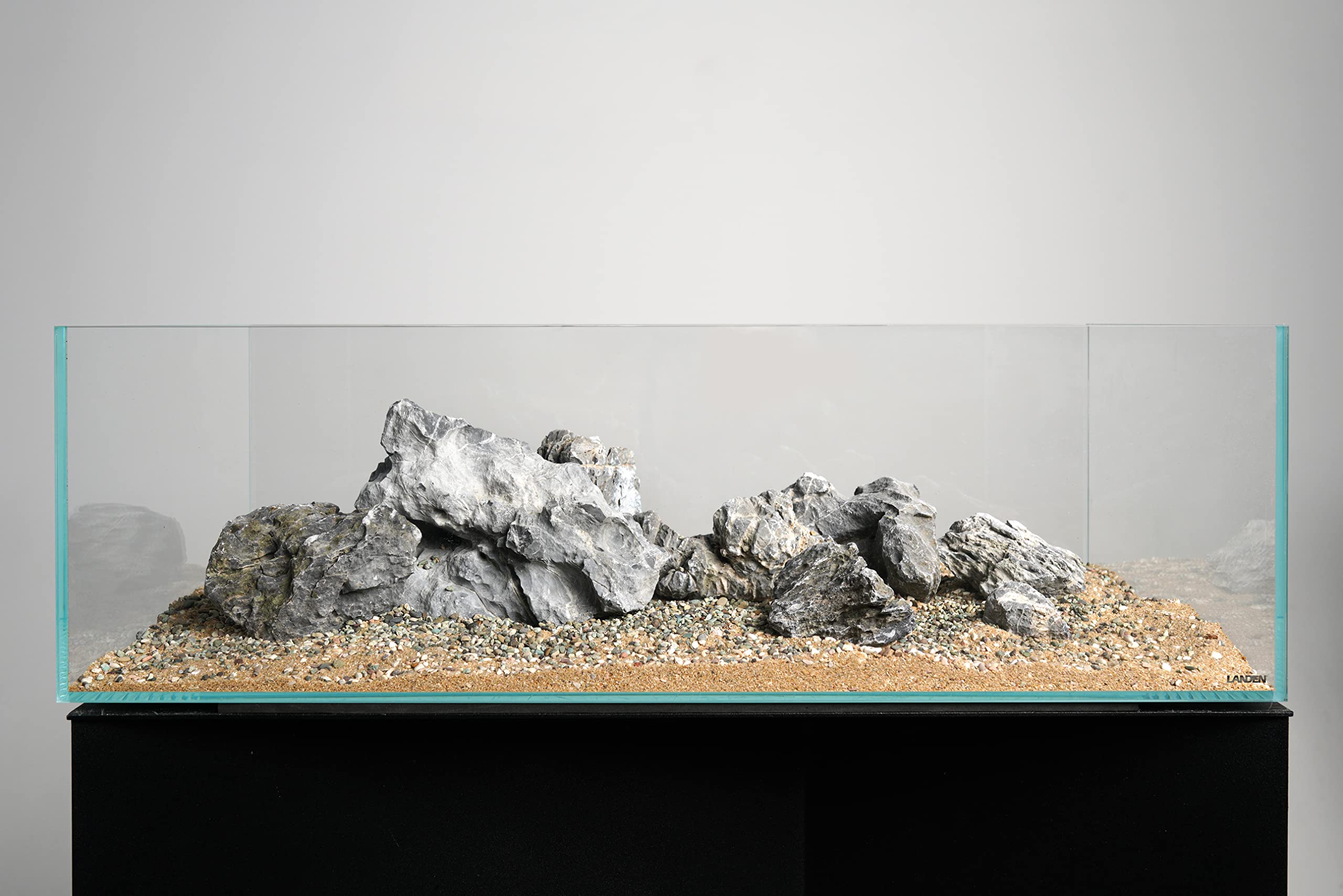 LANDEN Seiryu Stones iwagumi base supports clean, balanced aquascapes.