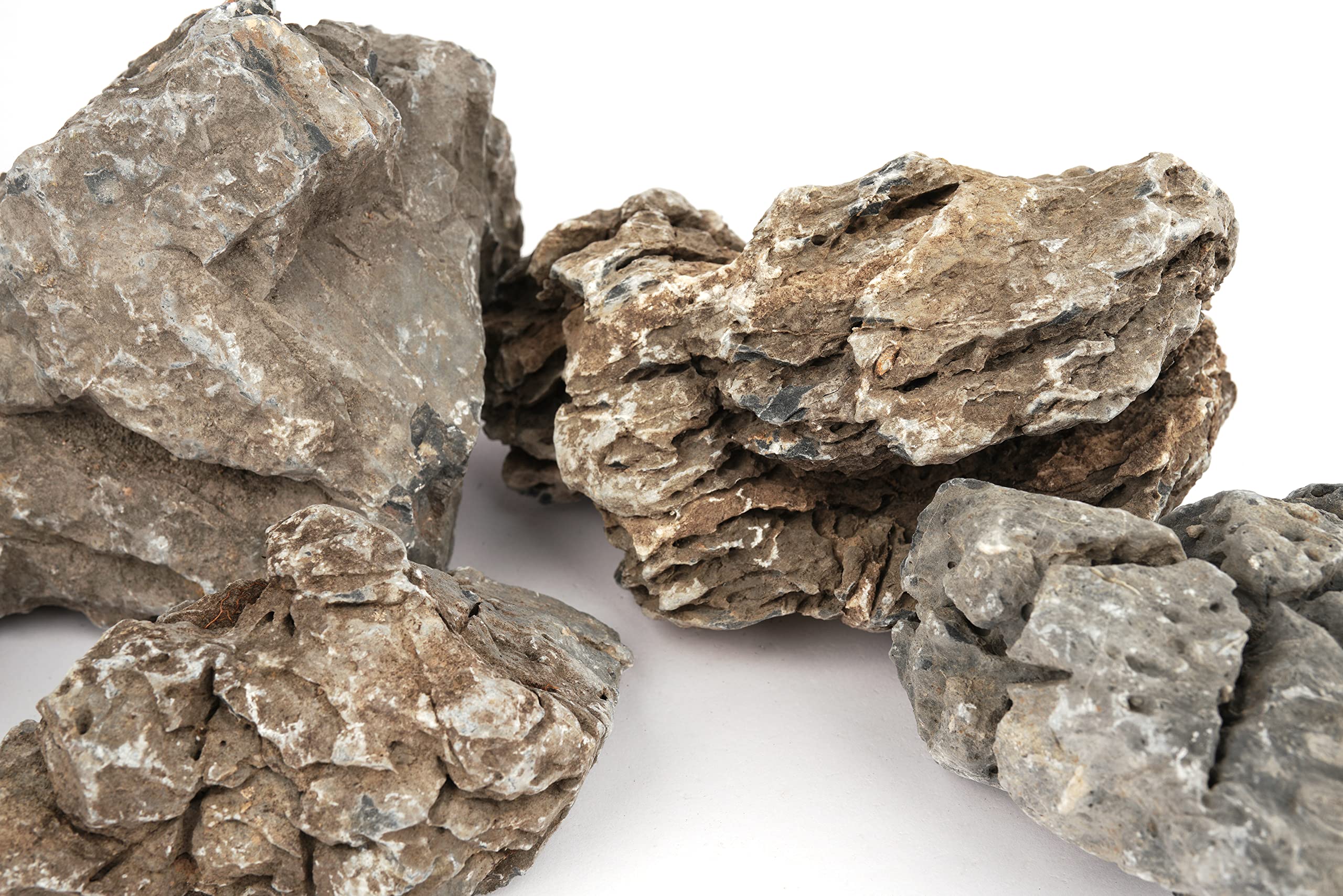 LANDEN Seiryu Stones rock wall structure creates dramatic landscape and stable bases.