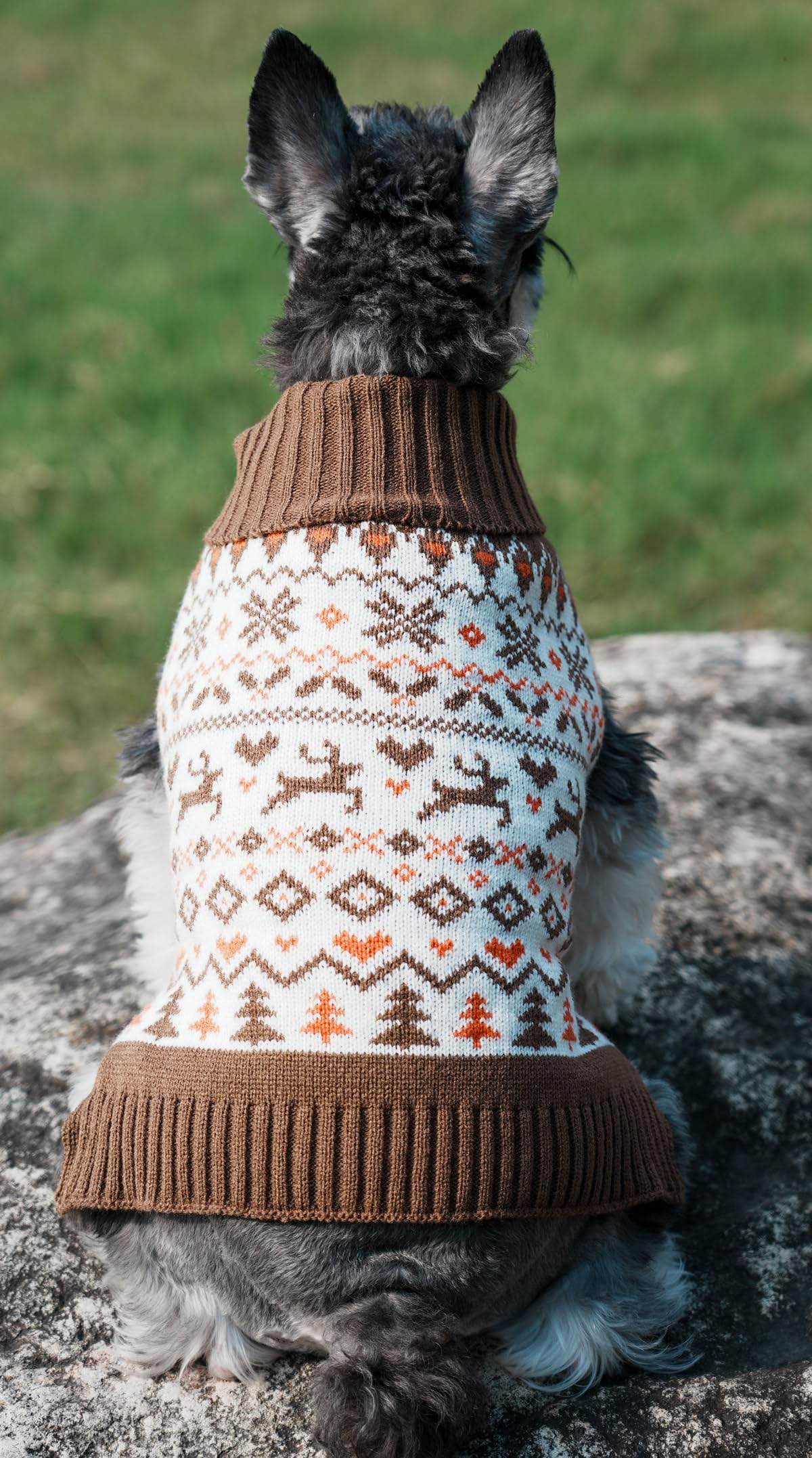 Lanyarco turtleneck dog sweater knit closeup showing soft acrylic texture