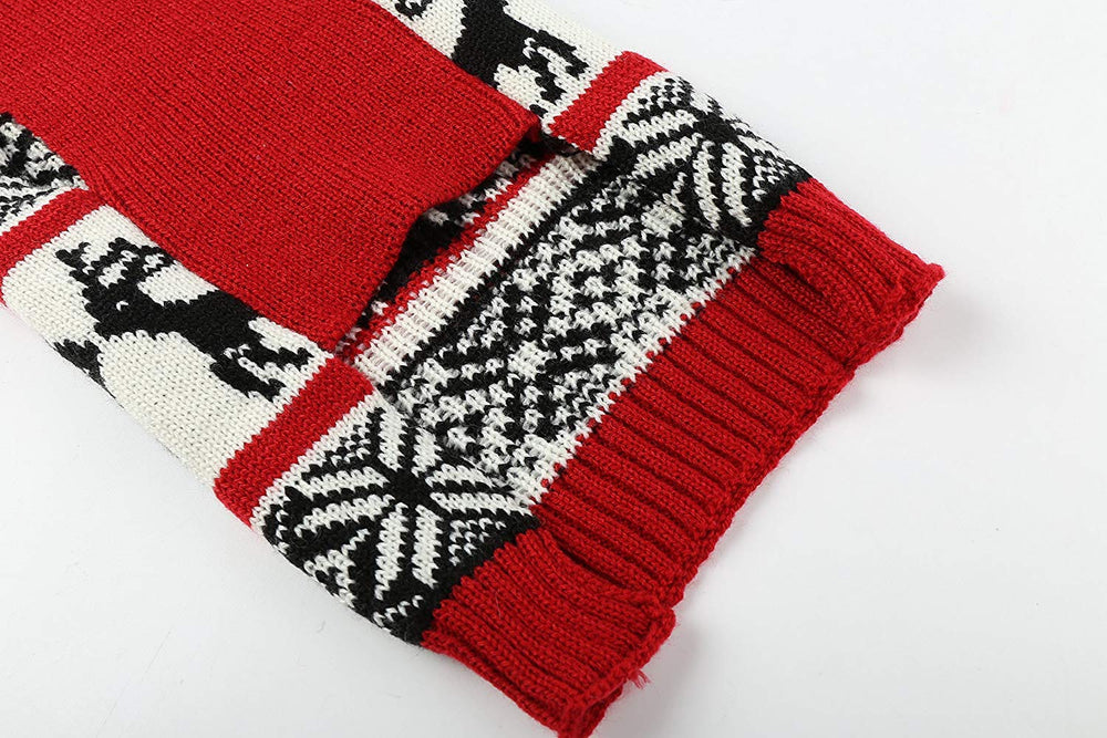Lanyarco model wearing XXL sweater highlighting warmth and holiday style