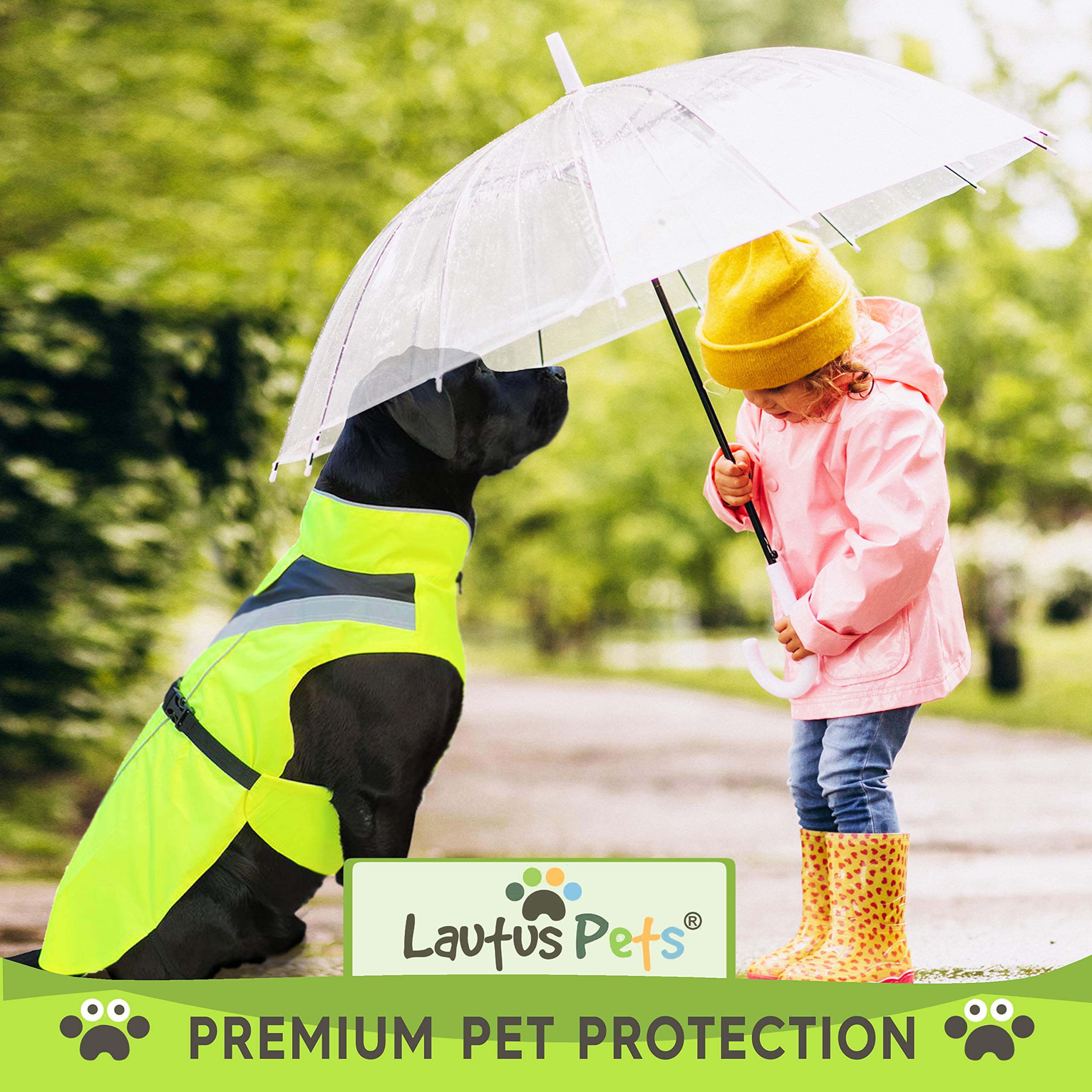 Lautus Pets rear leg straps keep the coat in place during activity