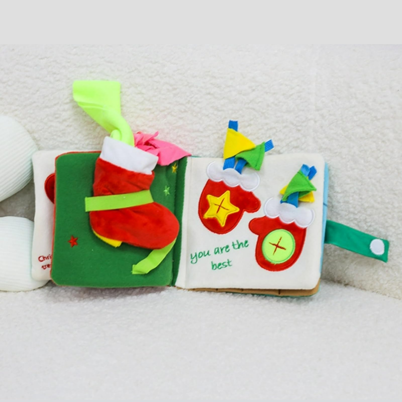 Layheld snuffle book 3D puppy face adds friendly appeal during play