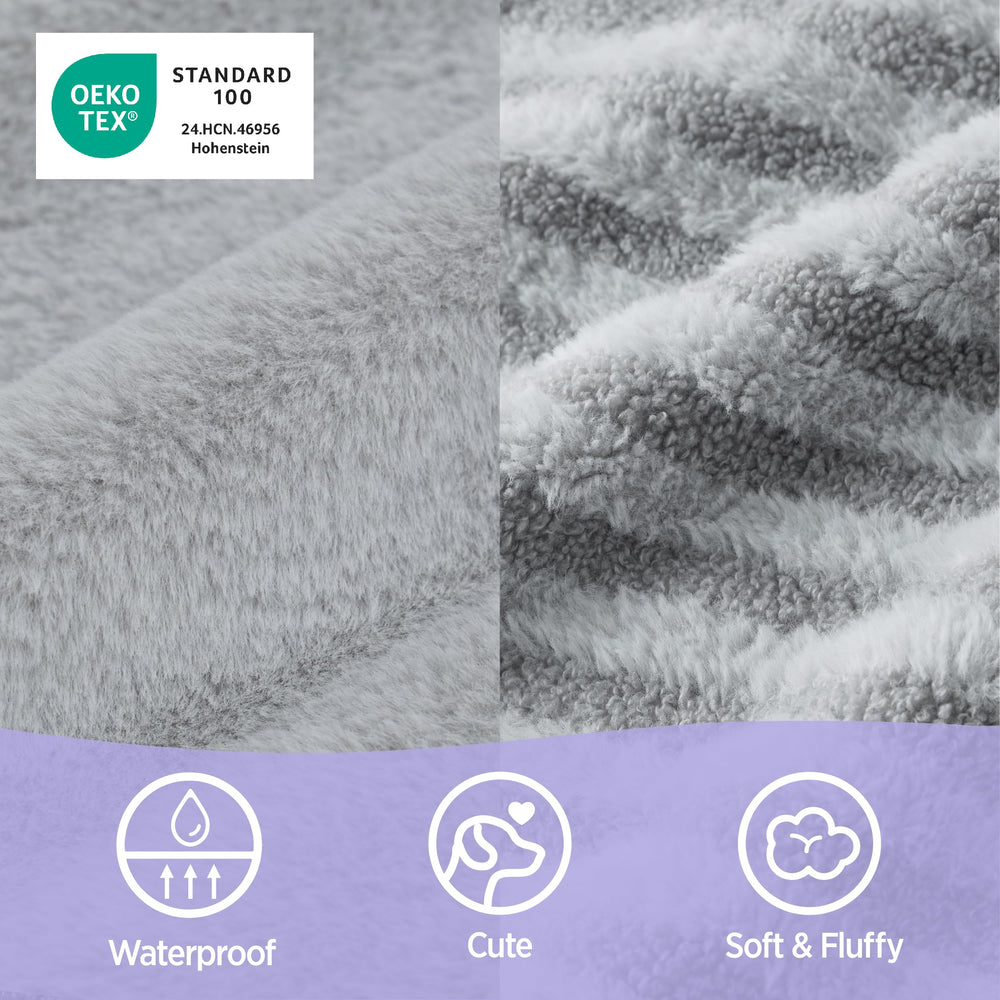 LE SURE medium bed with soft faux fur cover inviting cozy lounging