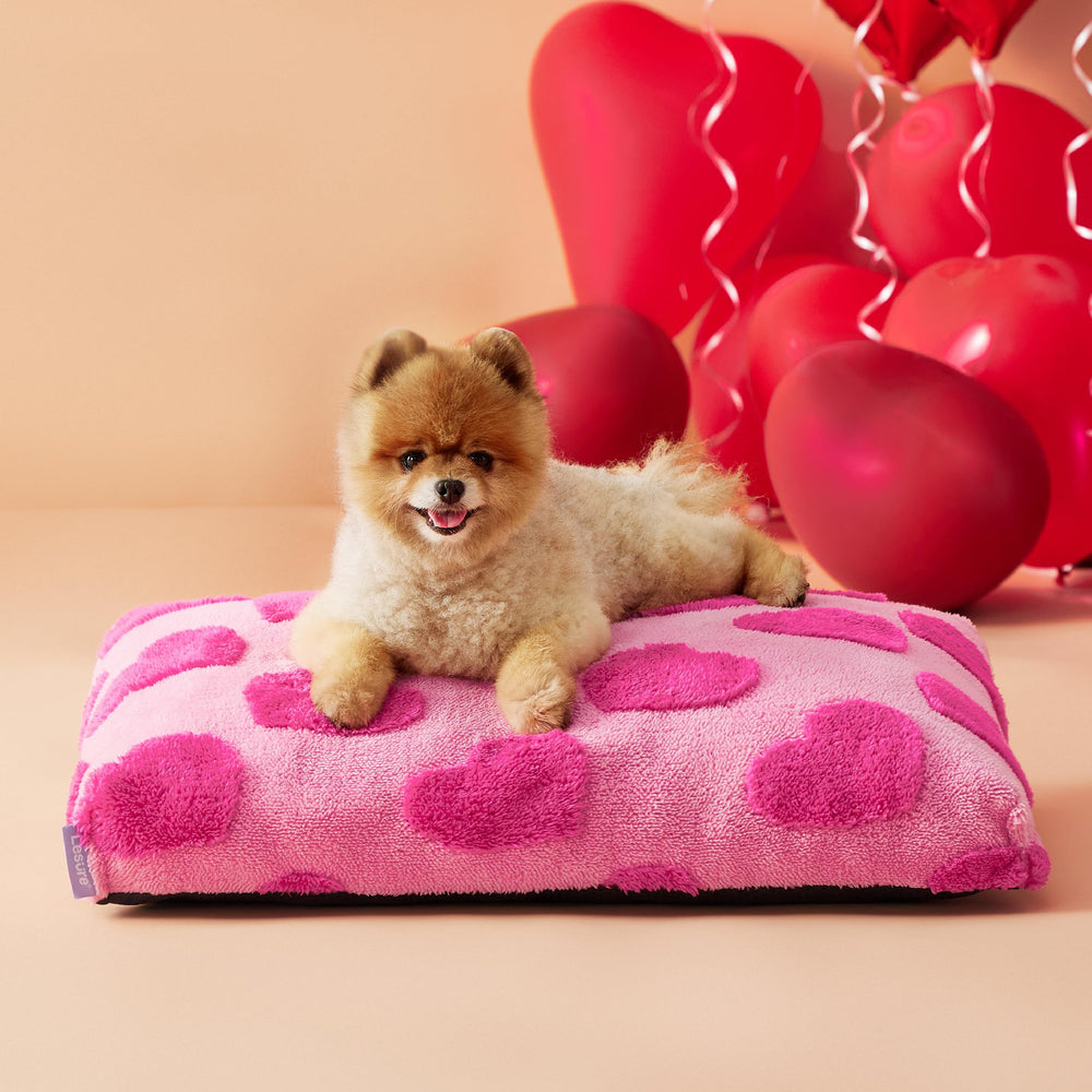 LE SURE dog bed pink side view with cozy lounging for small dogs.