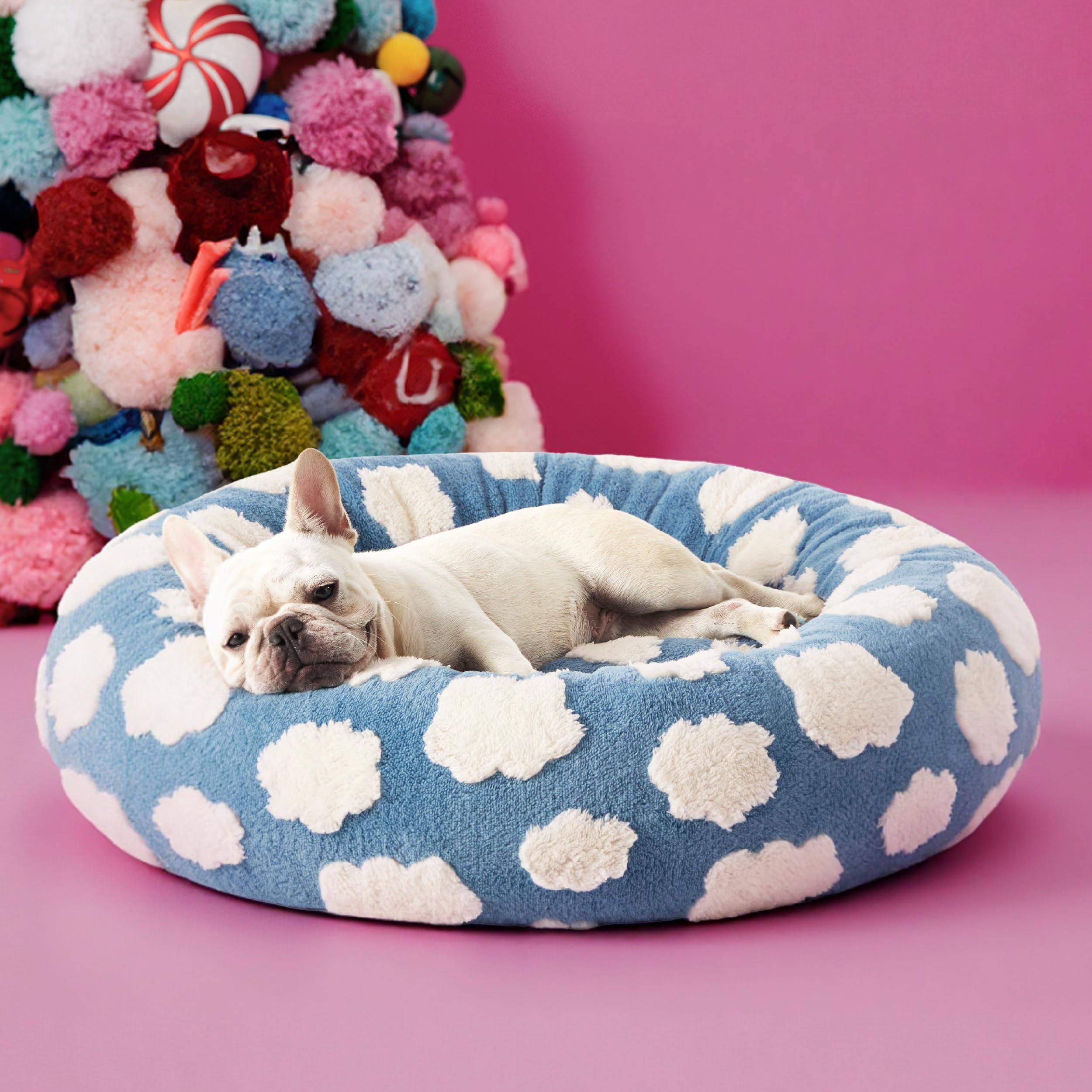 LE SURE Donut Dog Bed bolstered edges provide a sense of security during rest