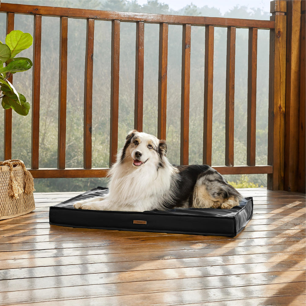 LE SURE outdoor dog bed concealed zipper design enables easy maintenance