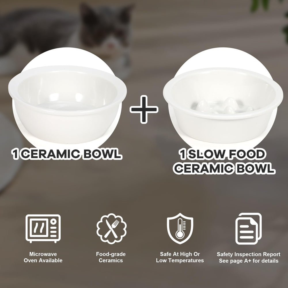 LEAWALK silicone feeding mat prevents spills and keeps floors clean.